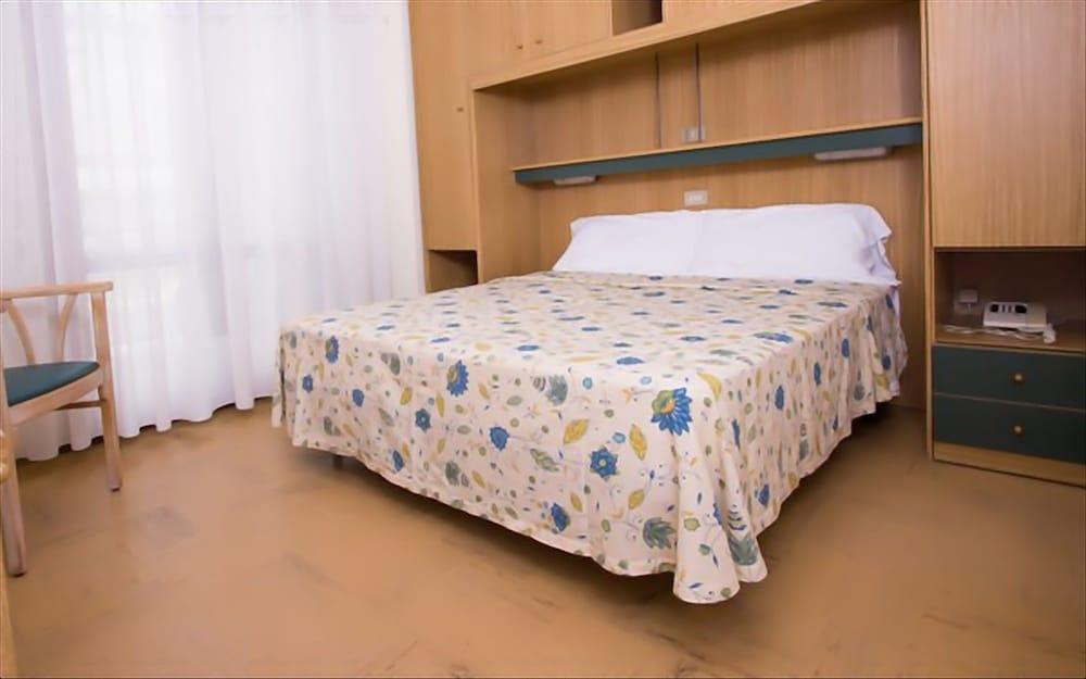 Hotel Astor Lido di Jesolo Exterior photo
