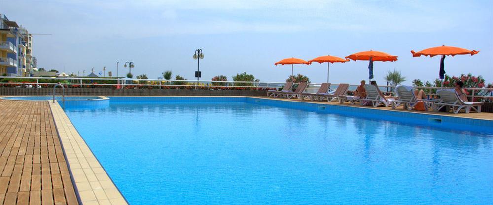 Hotel Astor Lido di Jesolo Exterior photo