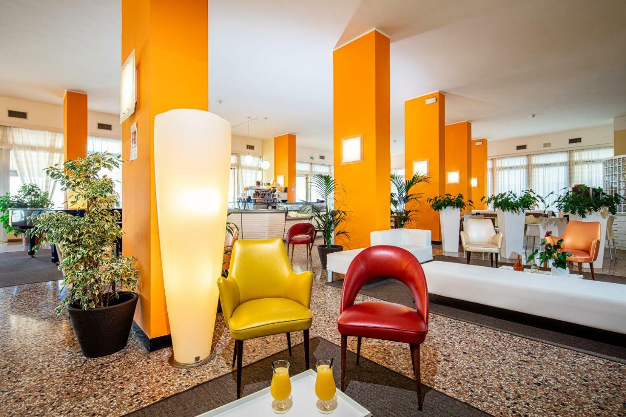 Hotel Astor Lido di Jesolo Exterior photo